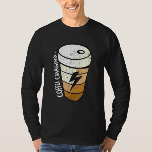 Ladebatterie-Blitze-Kaffee-Cup T-Shirt