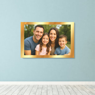 Laden Sie Ihr Foto auf einen leeren goldenen Hinte Leinwanddruck