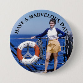 Lady auf Schiffen Mitte des Jahrhunderts haben ein Button