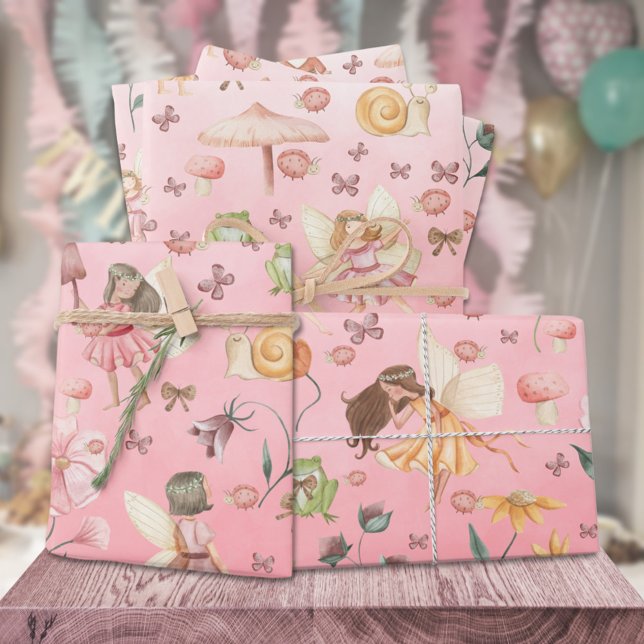 Lady Bug Butterfly Toad Gnome Fairies Garden Pink Geschenkpapier Set (Lady Bug Butterfly Toad Gnome Fairies Pink Kids Gift Wrapping Paper Sheets Trio)