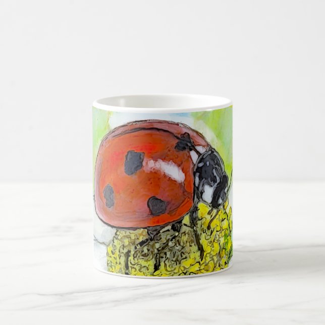Lady Bug on A Daisy Kaffeetasse (Mittel)