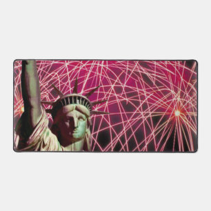 Lady Liberty Fireworks Hintergrundfeier Juli Schreibtischunterlage