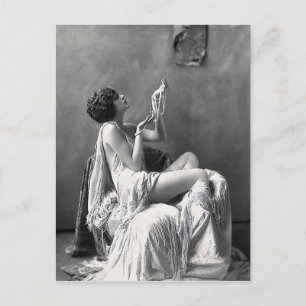 Lady mit Perlen Postkarte