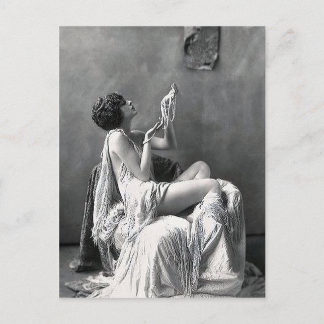 Lady mit Perlen Postkarte (Vorderseite)