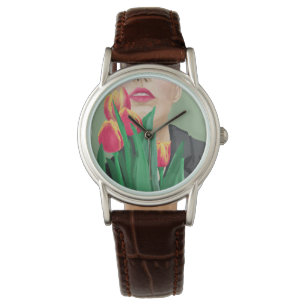 Lady mit Tulip Green & Orange Moderne Grafik Armbanduhr