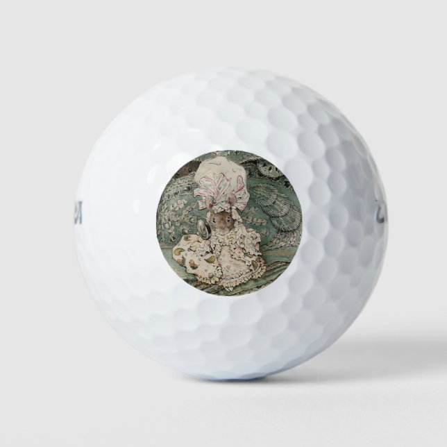 Lady Mouse in einer Mob Cap (von Beatrix Potter) Golfball (Vorderseite)