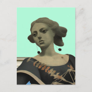 Lady Statue Postkarte