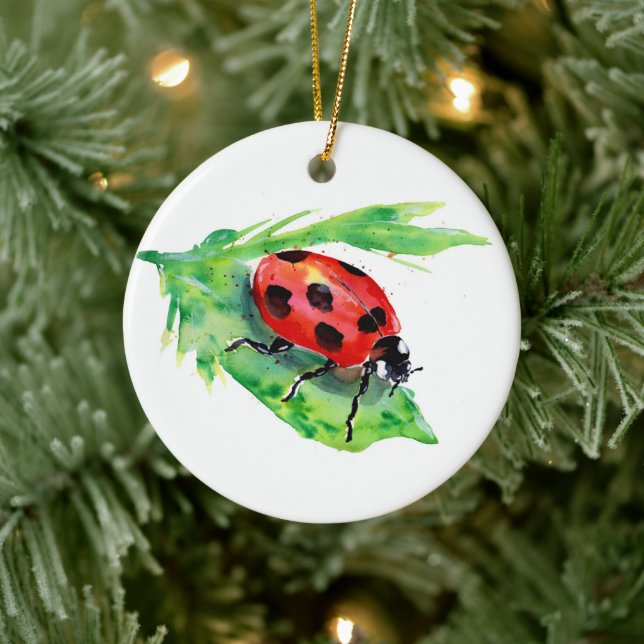 Ladybug auf einem grünen Blatt Keramik Ornament (Baum)