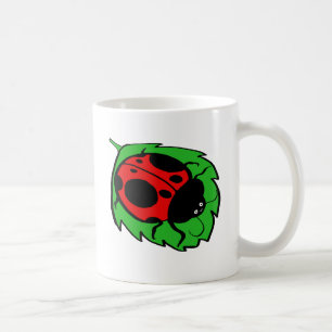 Ladybug auf einem grünen Blatt lächeln Kaffeetasse