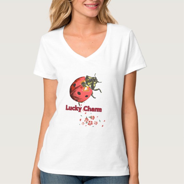 Ladybug T - Shirt "Lucky Charm" - Eine Touch des G (Vorderseite)