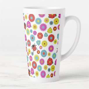 Ladybugs im Garten Zwischen den Blume Milchtasse