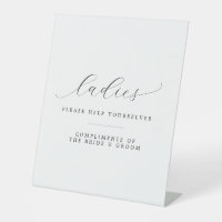 Ladys Bitte helfe dir bei der Hochzeit im Restroom