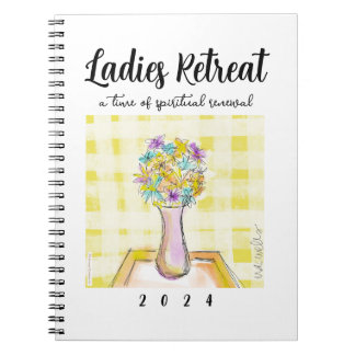 Ladys Retreat-Design mit Blume auf einem Tisch Notizblock
