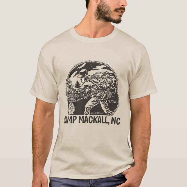 "Lager Mackall" - dreifache Überdachung - Front T-Shirt (Vorderseite)