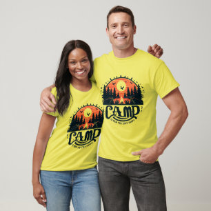 Lagerfeuernächte mitten in Kiefernwäldern T-Shirt