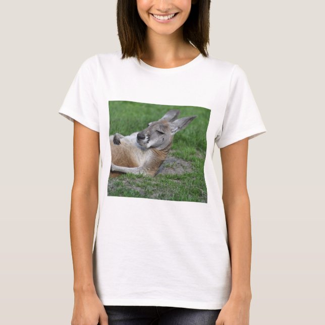 Laid-back Kangaroo T-Shirt (Vorderseite)