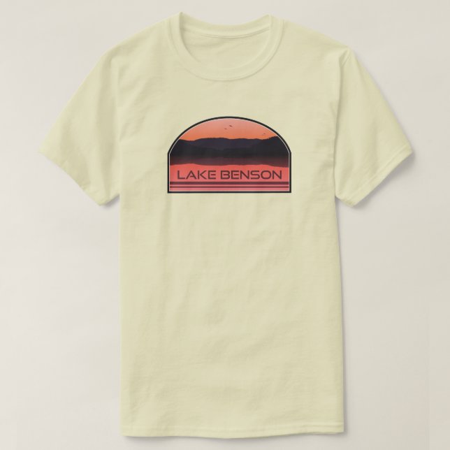 Lake Benson North Carolina Red Sunrise T-Shirt (Design vorne)