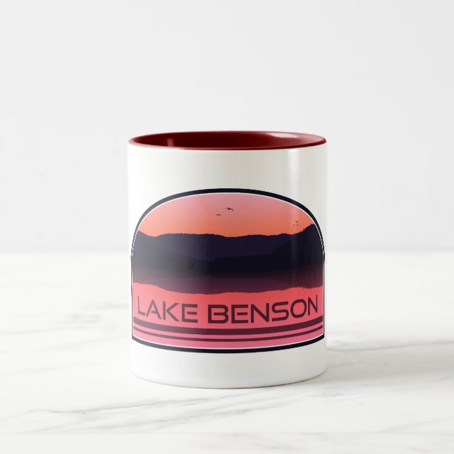 Lake Benson North Carolina Red Sunrise Zweifarbige Tasse (Mittel)