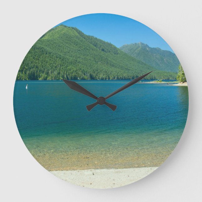 Lake Cushman in Summer Clock Große Wanduhr (Vorderseite)