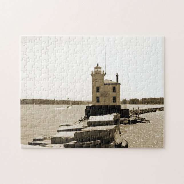 Lake Erie Lighthouse Puzzle (Horizontal)
