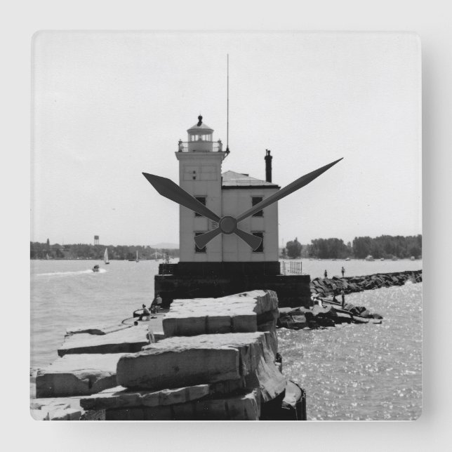 Lake Erie Lighthouse Quadratische Wanduhr (Vorderseite)