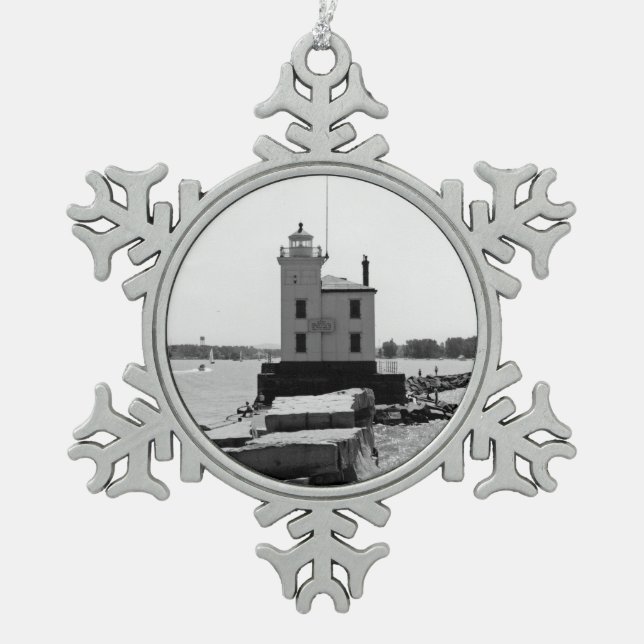 Lake Erie Lighthouse Schneeflocken Zinn-Ornament (Vorderseite)