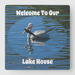 Lake House Welcome Pelican Wild Bird Home Guest Quadratische Wanduhr