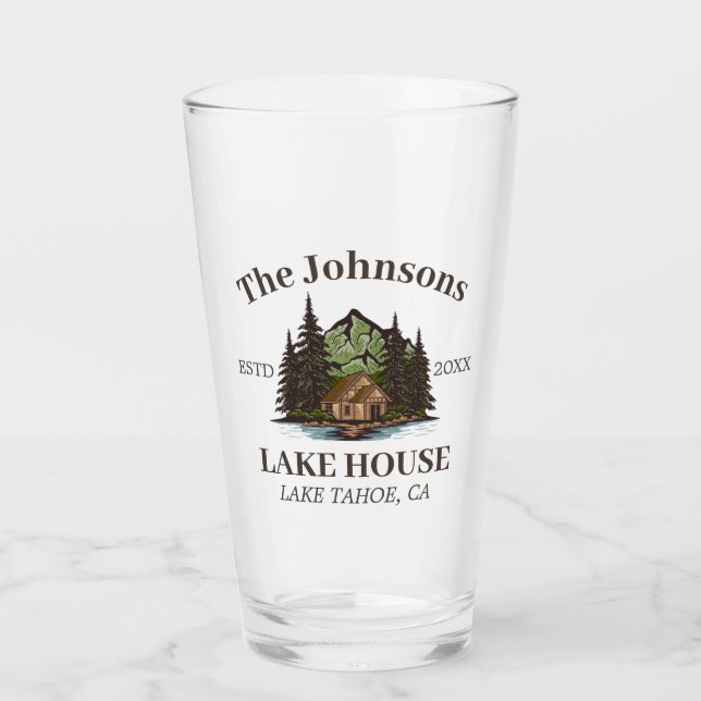 Lake House Wood Themed Family Name Personalisiert Glas (Vorderseite)