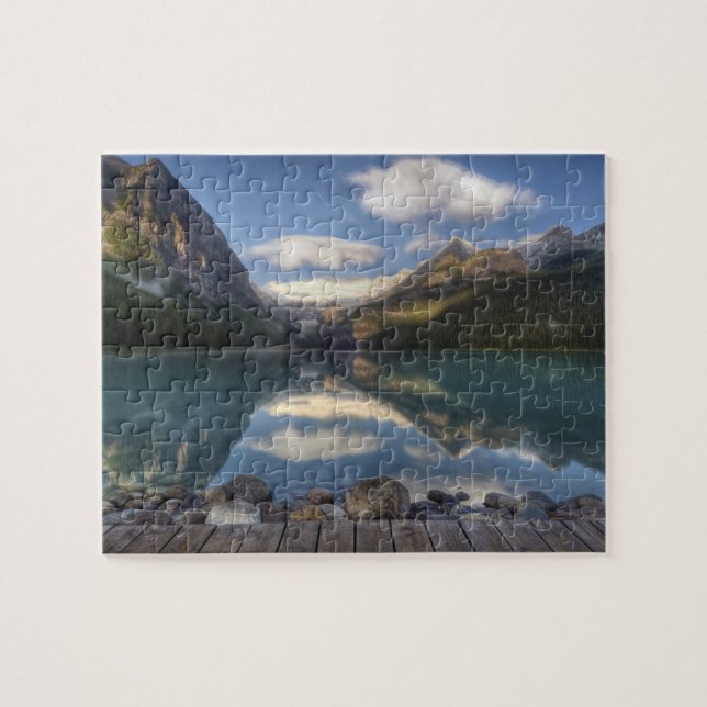 Lake Louise bei Sonnenaufgang, Banff National Park Puzzle (Horizontal)