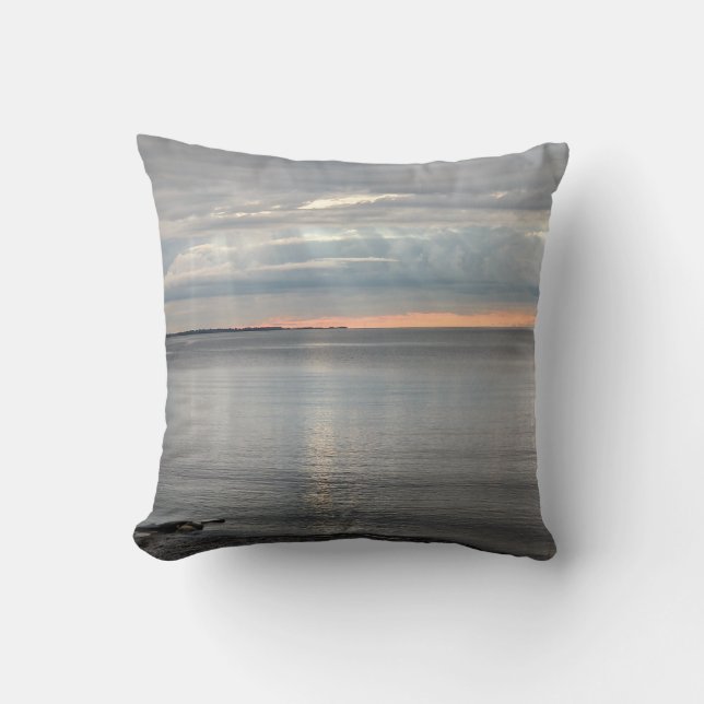 Lake Ontario Sunrise Kissen (Vorderseite)