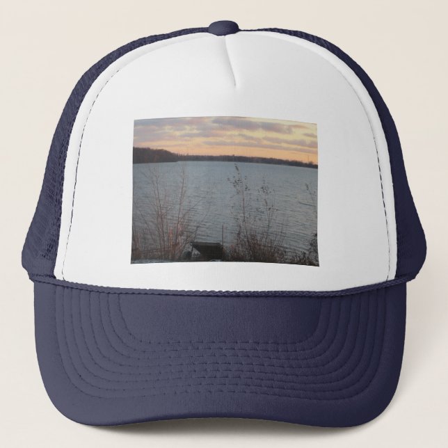 Lake Shore Sunset Hat Truckerkappe (Vorderseite)
