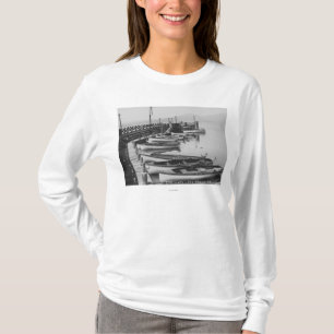 Lake Tahoe, CA - hölzerne Boote entlang Dock-Foto T-Shirt