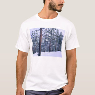 LAKE TAHOE STATE PARK, NEVADA. USA. Frischer Schne T-Shirt