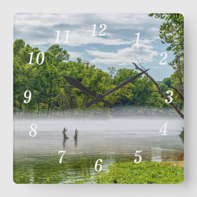 Lake Taneycomo Summer Fog Wall Clock Quadratische Wanduhr (Vorderseite)