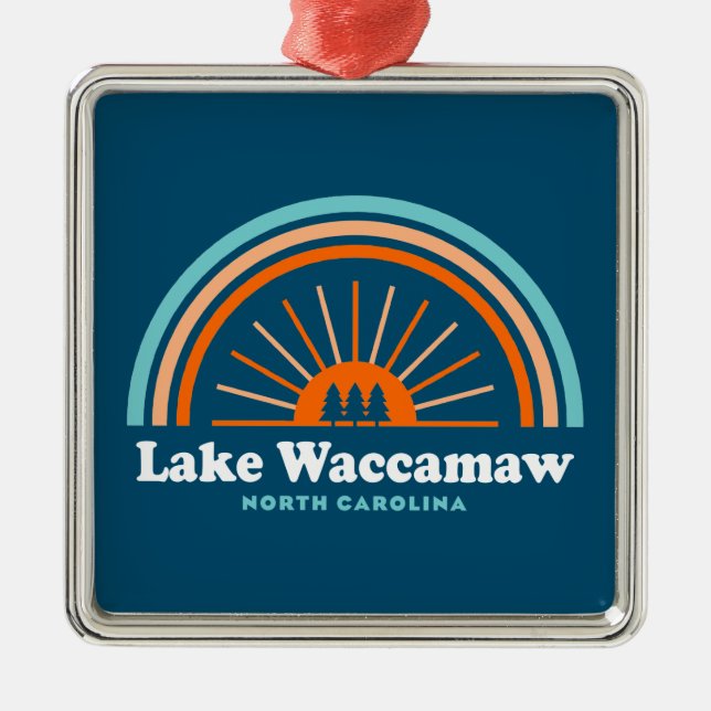 Lake Waccamaw North Carolina Rainbow Ornament Aus Metall (Vorne)