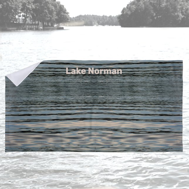 Lake Water Anpassbare Lake Name Strandtuch (Von Creator hochgeladen)