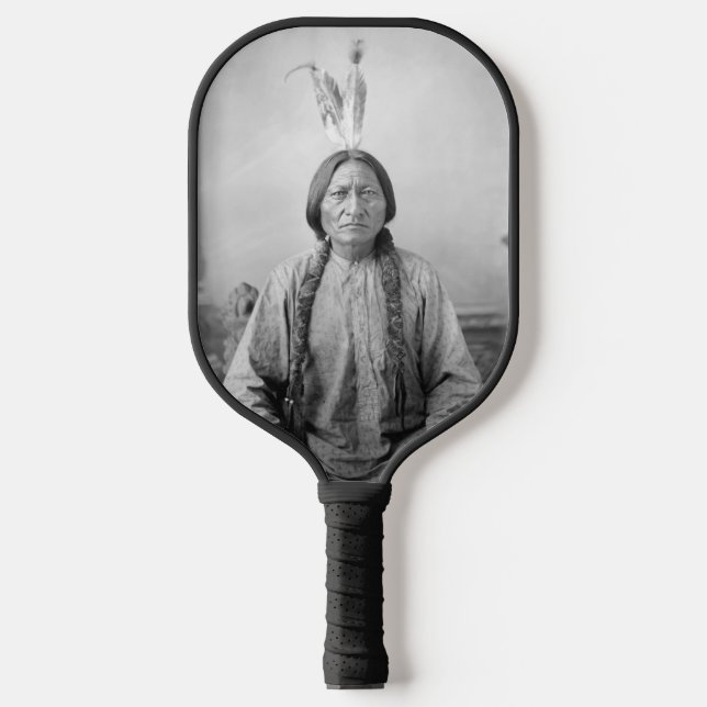Lakota Leader sitzt Bull Native Amerikanische Urei Pickleball Schläger (Vorderseite)