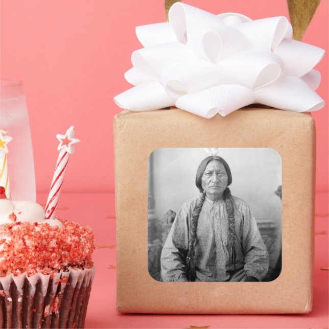 Lakota Leader sitzt Bull Native Amerikanische Urei Quadratischer Aufkleber (Party)