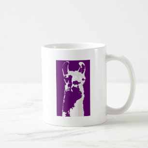 Lamakopf in Lila Tasse