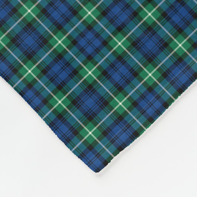 Lamont Clan Bright Blue und Green Tartan Fleecedecke (Ecke)