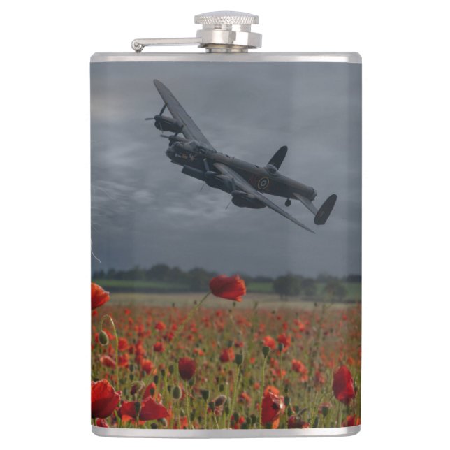 Lancaster Bomber über einem Mohnfeld Flachmann (Vorderseite)