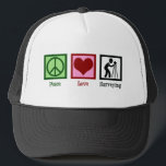 Land Surveyor Peace Liebe Surveyor Company Truckerkappe<br><div class="desc">Friedensforschung und Liebe. Ein niedliches Vermessungsgeschenk mit einem Friedenszeichen,  Herz und vermessenden Mitarbeiter.</div>