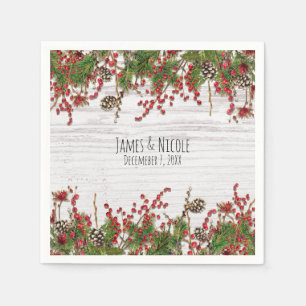 Landhochzeit im Winter mit Beeren und Pinienkzapfe Serviette