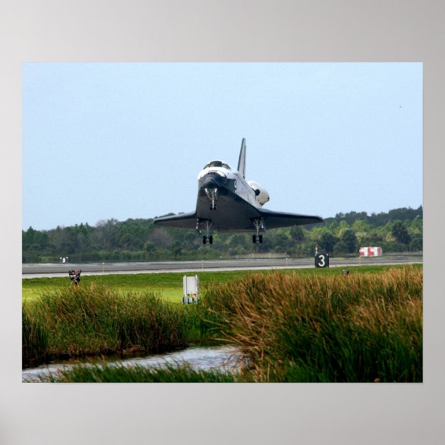 Landing of Space Shuttle Endeavour (STS-108) Poster (Vorne)