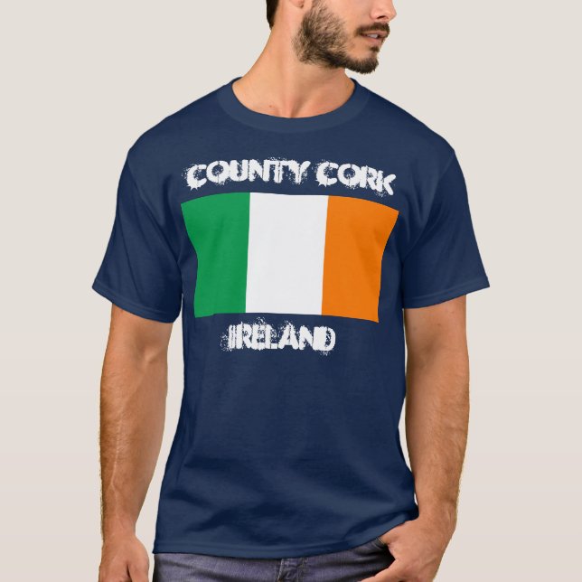 Landkreis Cork, Irland mit irischer Flagge T-Shirt (Vorderseite)