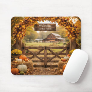 Ländliche Herbstfarm Mousepad