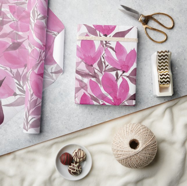 Ländliche rosa Feldblumen im Wasserfarbenstil Geschenkpapier (Kunsthandwerk)