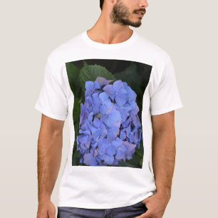 Ländliches Lila Hydrangea macrophylla T-Shirt