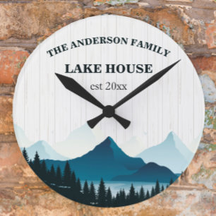 Ländliches weißes Holz individuelles Familienname  Runde Wanduhr