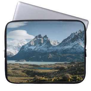 LANDSCAPE FOTOGRAFIE DES SCHWARZEN UND WEISSEN BER LAPTOPSCHUTZHÜLLE